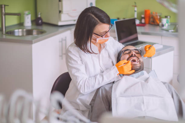 Best Weekend Emergency Dental Services in East Marion, NY